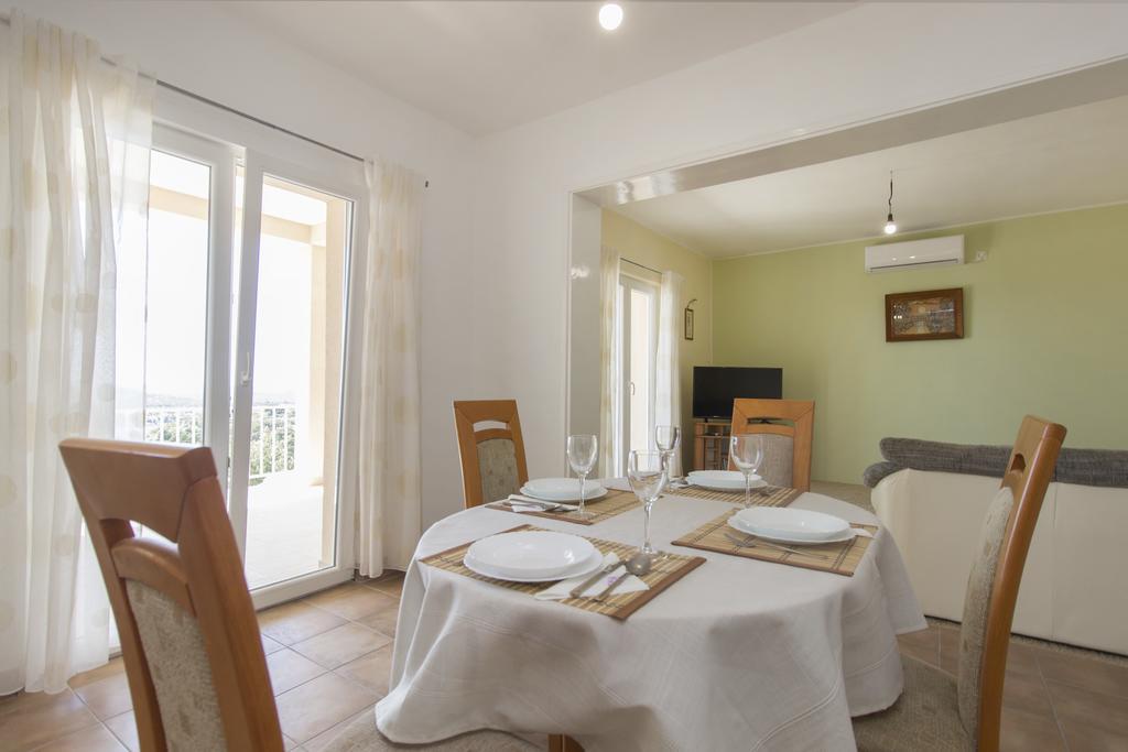 Bulat Sea View Apartments シベニク エクステリア 写真